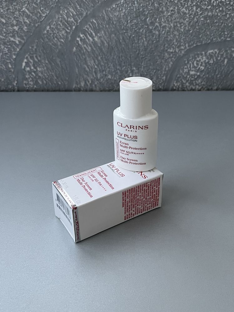 450 грн‼️ Захисний флюїд-екран для обличчя Clarins SPF 50