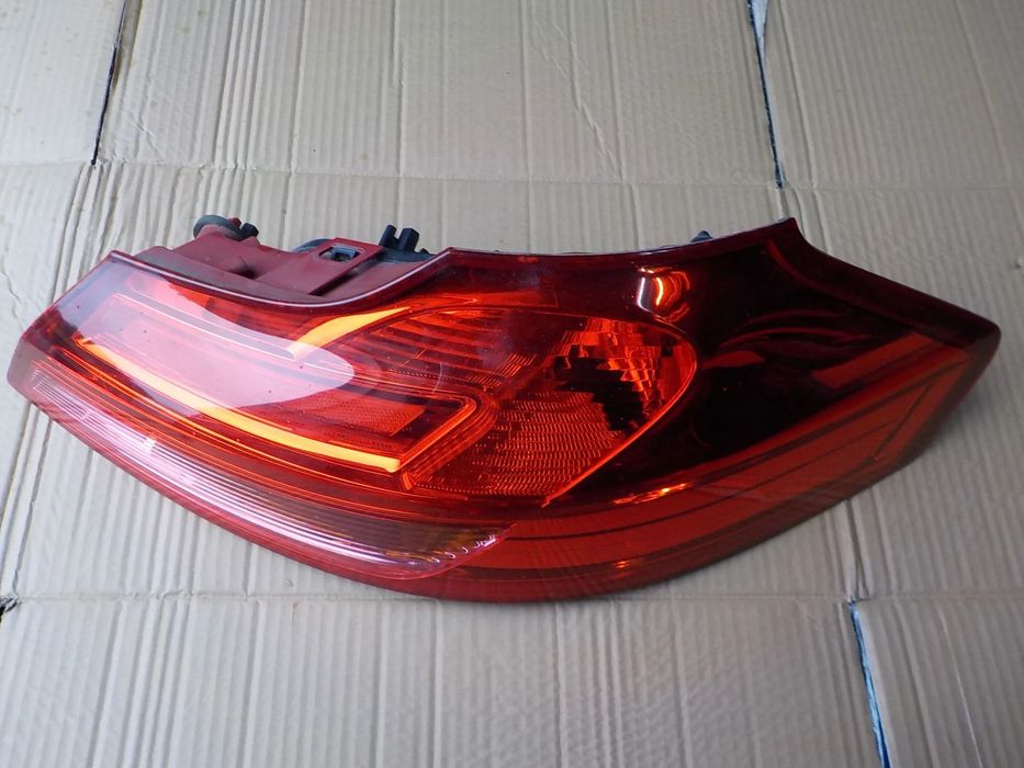 lampa prawy tył opel insignia a kombi 2011r 13226857QF