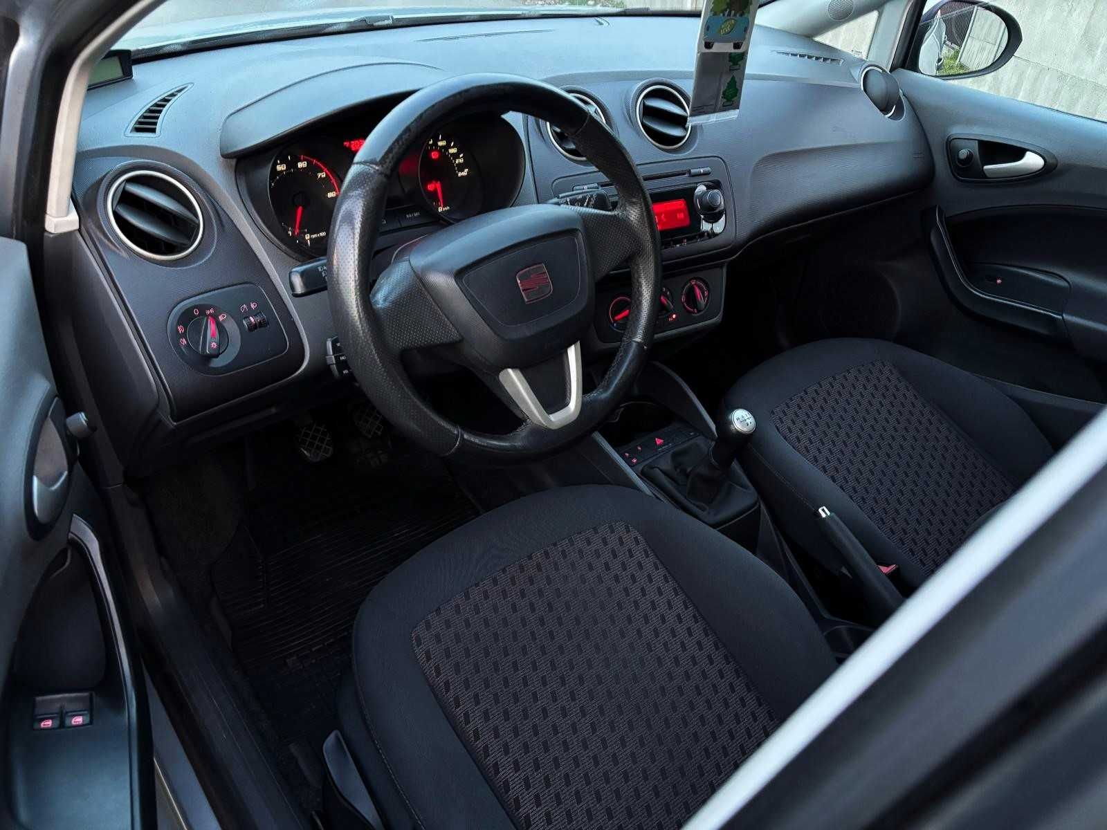 Piękna Ibiza Salon PL serwis Aso / 1.4Mpi / 2010r / 2x koła / Klima