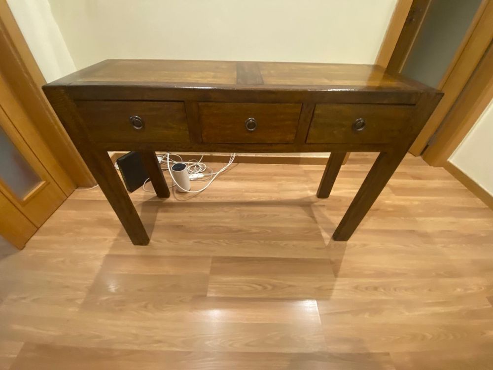 Consola de entrada