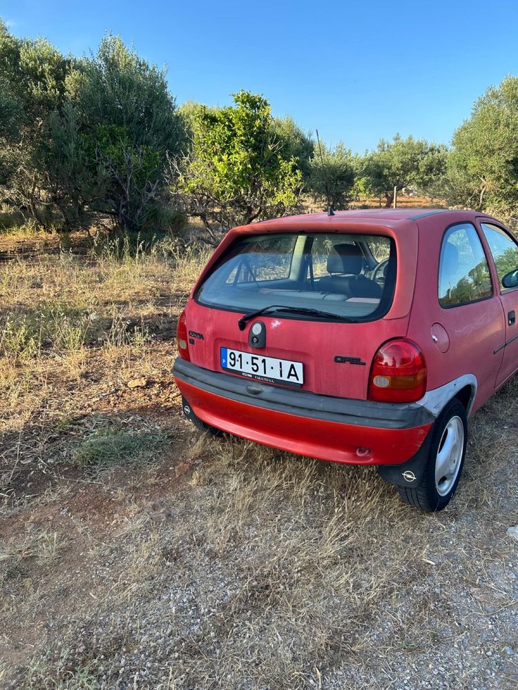 Opel corsa 1.2 b
