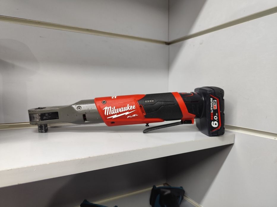 Milwaukee M12 безщіткова кутова тріщотка гайковерт Мілвоке оригінал