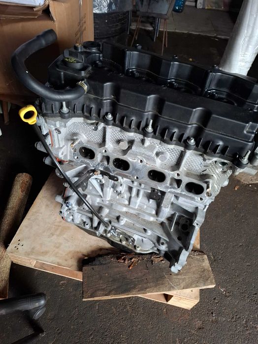 Мотор двигатель, коробка, стартер  JEEP 2.4