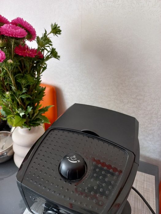 Ріжкова кавоварка DeLonghi EC 146.B