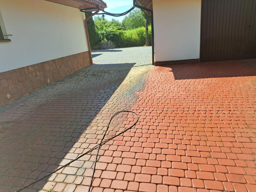 Profesjonalne mycie kostki brukowej, elewacji, dachów