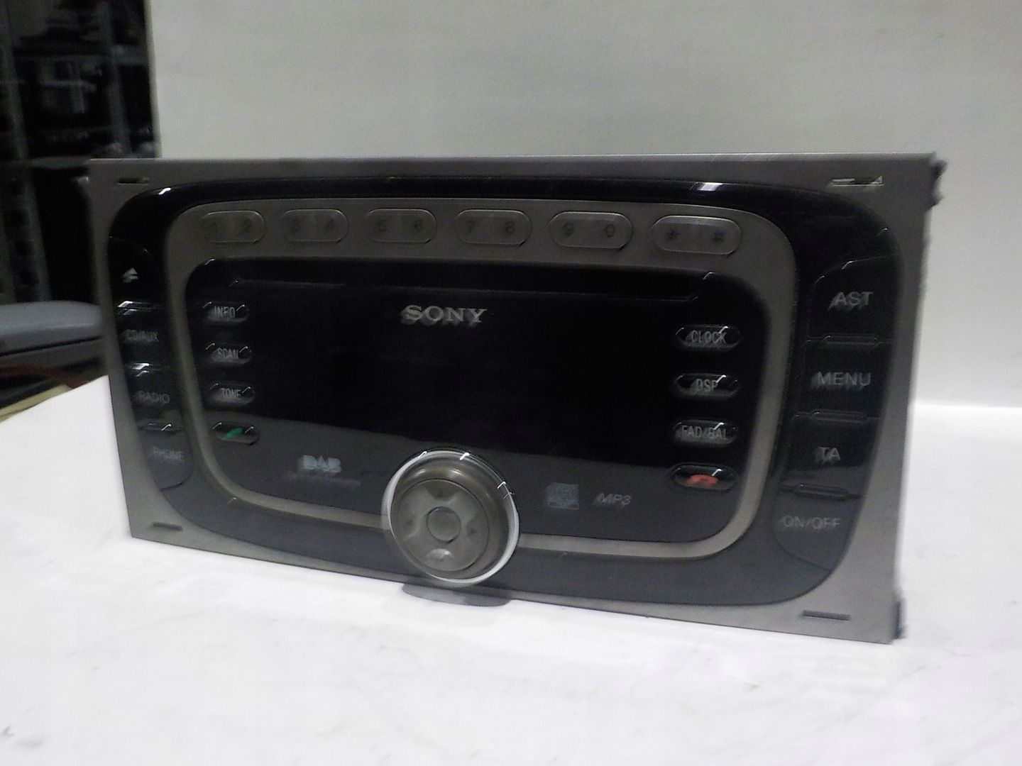 FORD KUGA I RADIO FABRYCZNE SONY DAB MP3 KOD