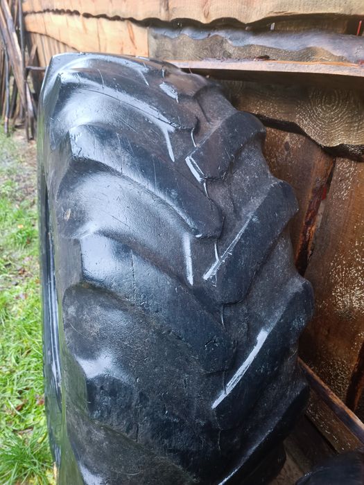 Opony  480/80/26 good year