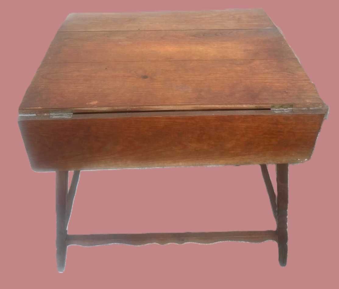Mesa rustica antiga, com abas rebativeis