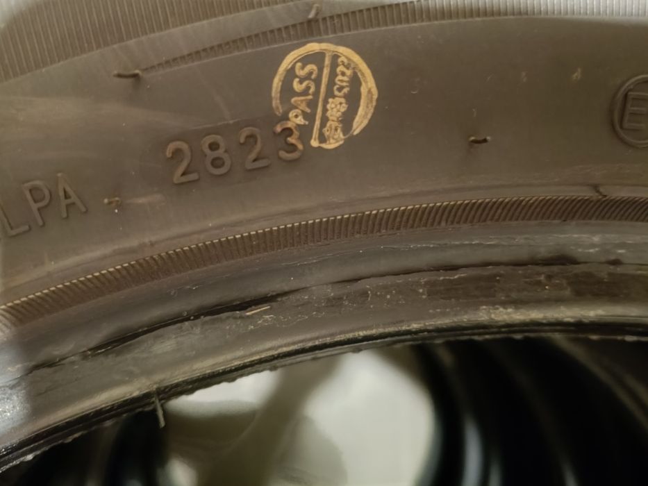 Ssprzedam Opony zimowe  R20 255/45