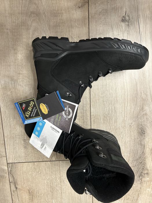 Чоботи, ботинки, берці, трекінгове взуття LOWA NABUCCO EVO GTX
