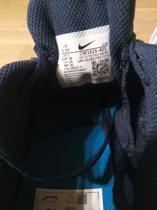 Nowe buty unisex Nike Air Max Bolt GS