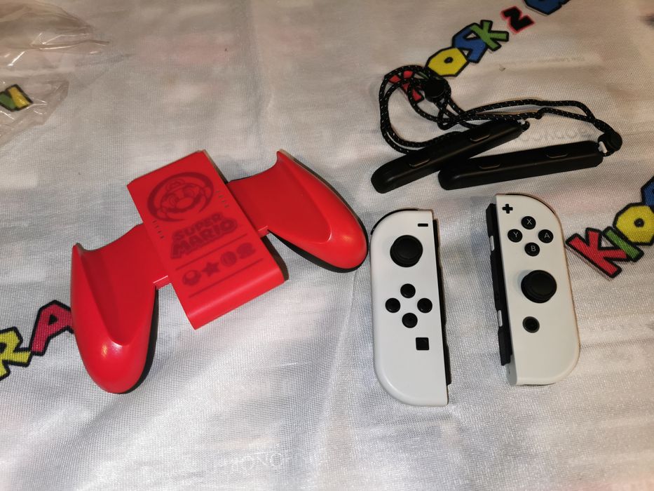 2 oryg JOYCONY SWITCH + uchwyt Grip Mario
