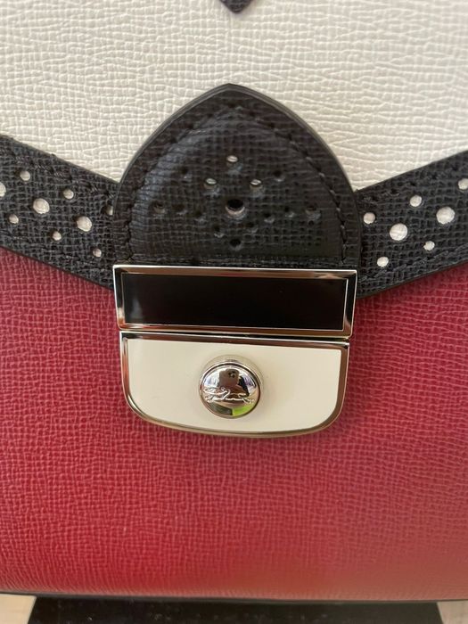 Longchamp - completamente nova