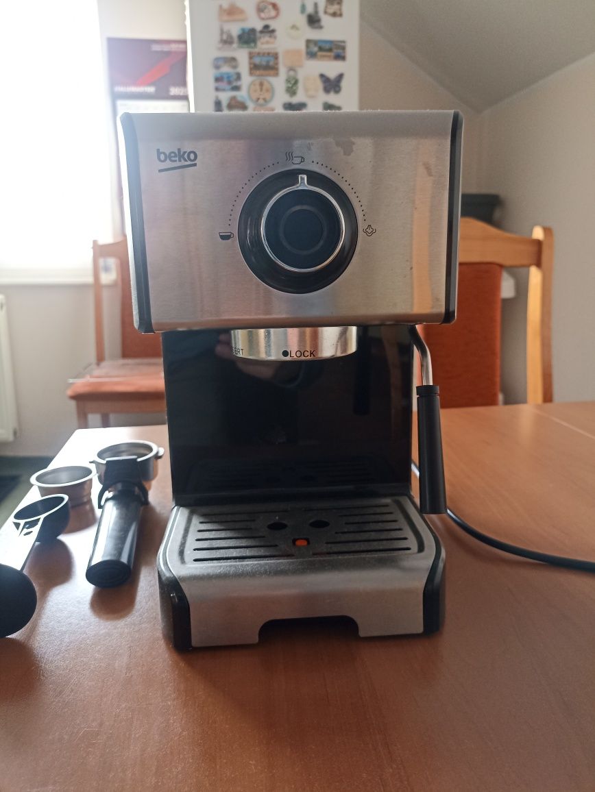Ekspres kolbowy Beko