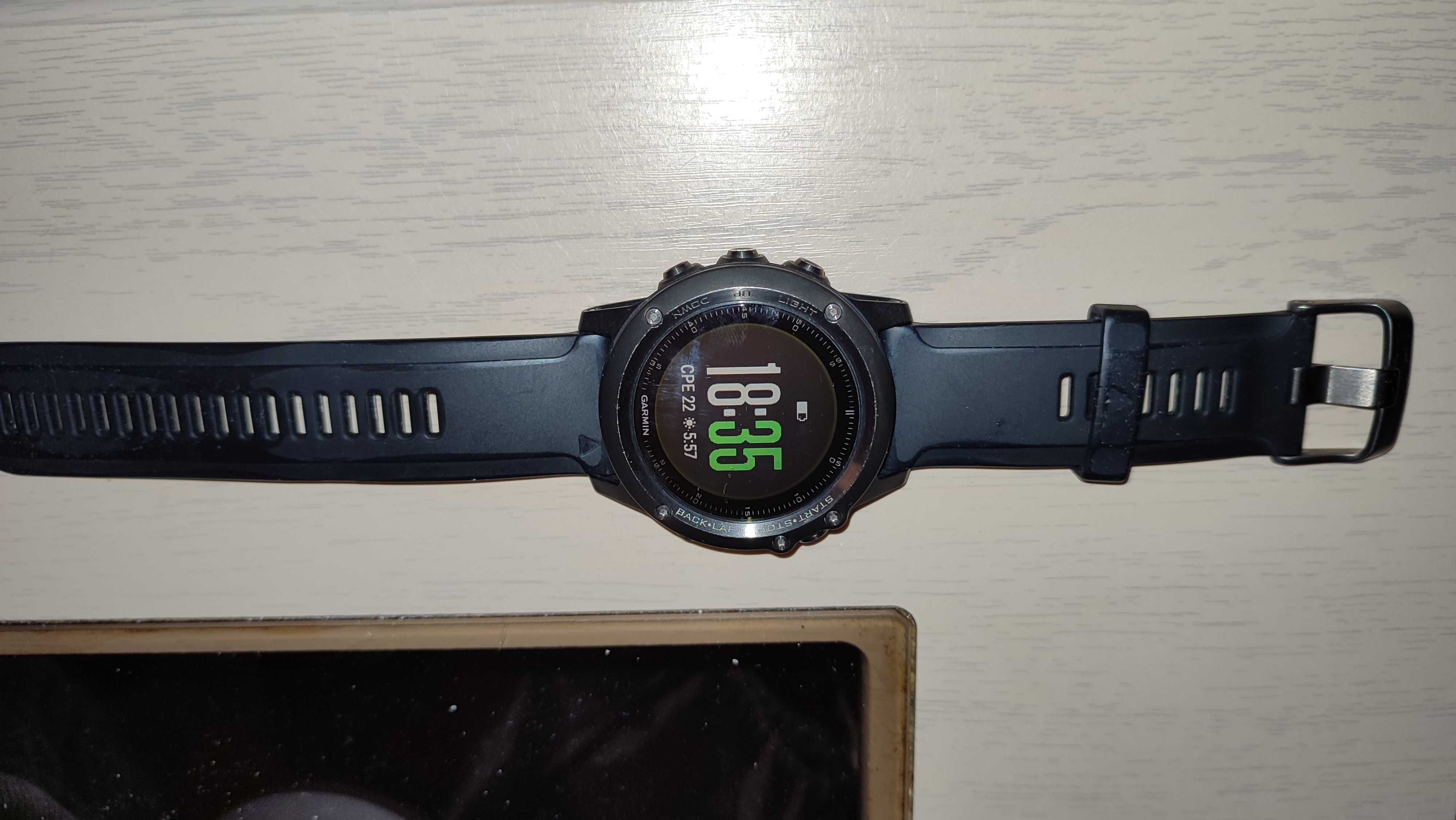 Спортивные часы Garmin Fenix 3 Sapphire HR Gray with Black