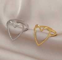 HEARTBEAT - anéis dourado de coração