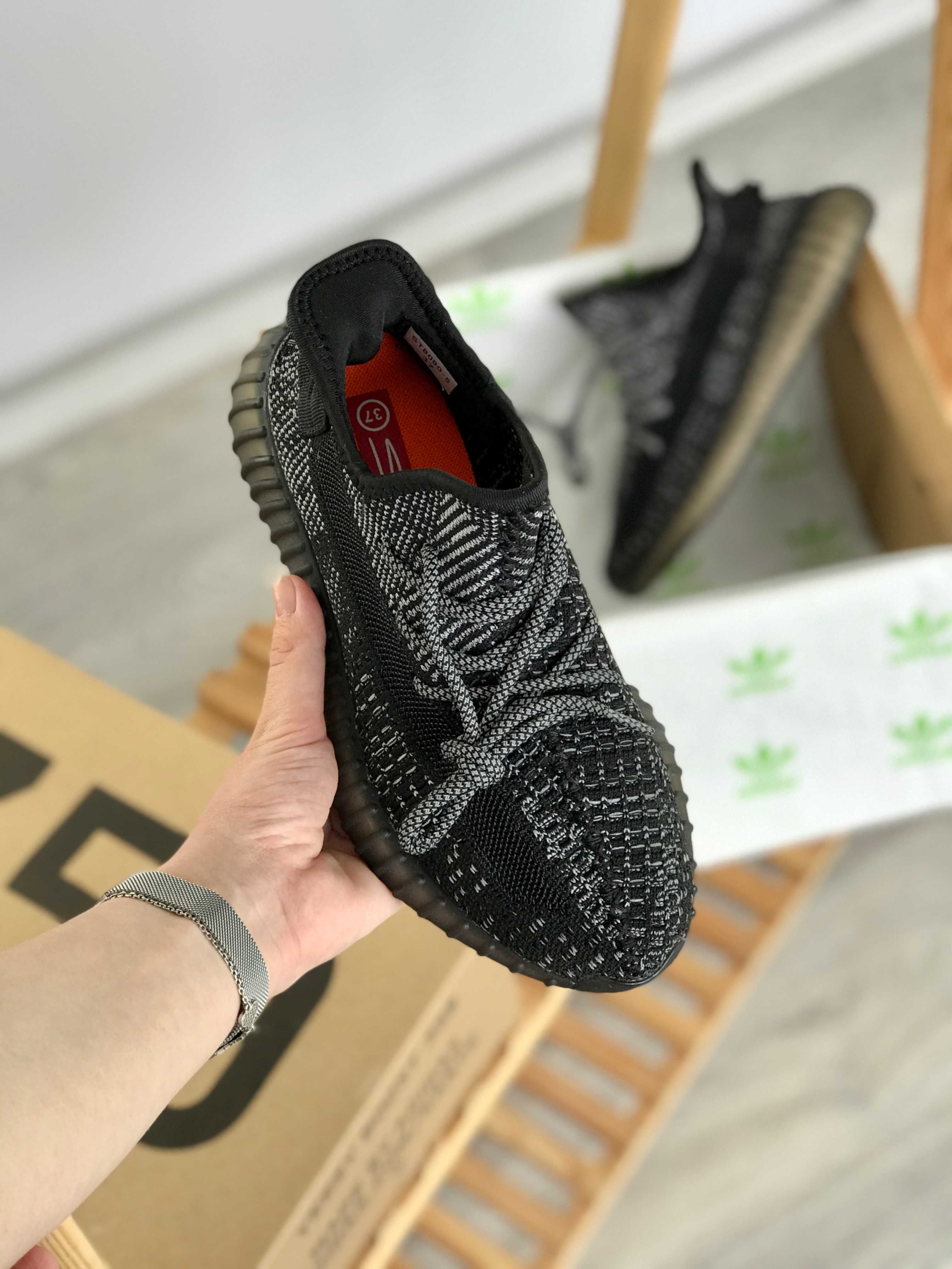 Кросівки жіночі Adidas Yeezy boost 350 кроссовки женские Адидас Изи