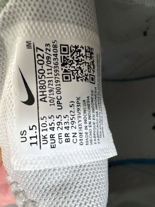 Кросовки Nike Air Max 270 (оригінал) р. US 11,5. 29 cm.