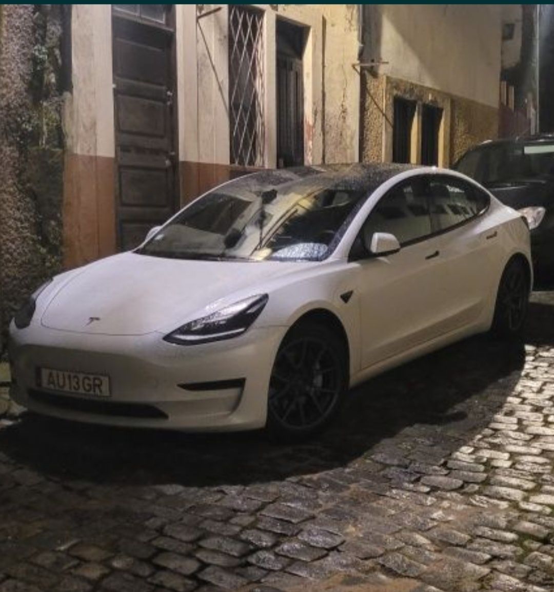 Tesla model 3 range plus.