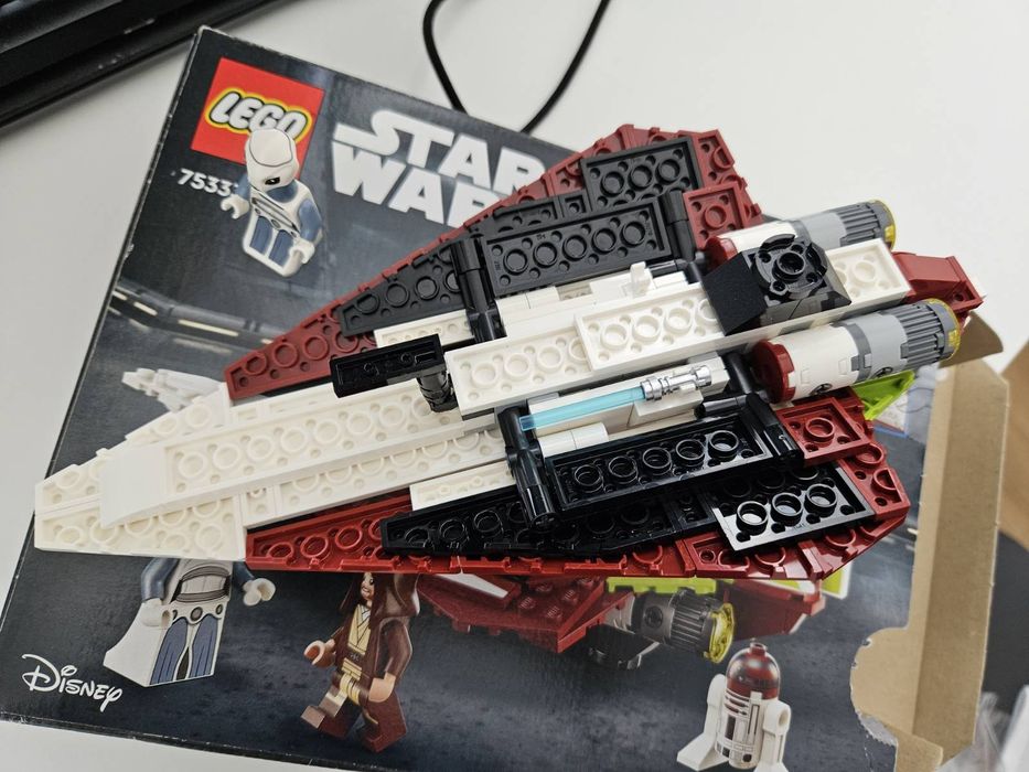 Zestaw Lego Myśliwiec Jedi Obi-Wana Kenobiego™