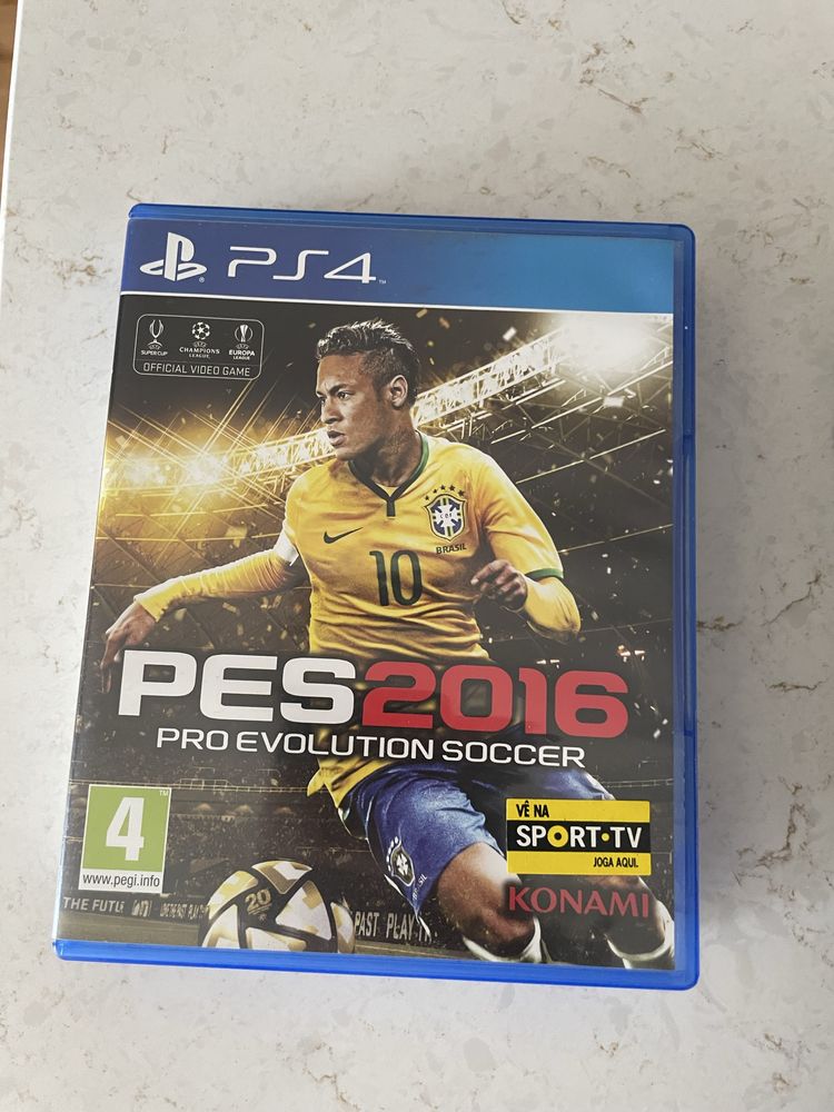 Vendo ps4 pro 1tb
