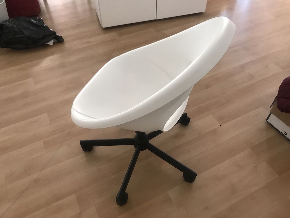 cadeira Loberget ikea e otimo estado