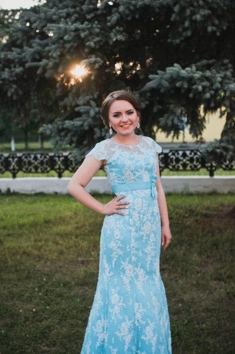 Продаю вечірню сукню