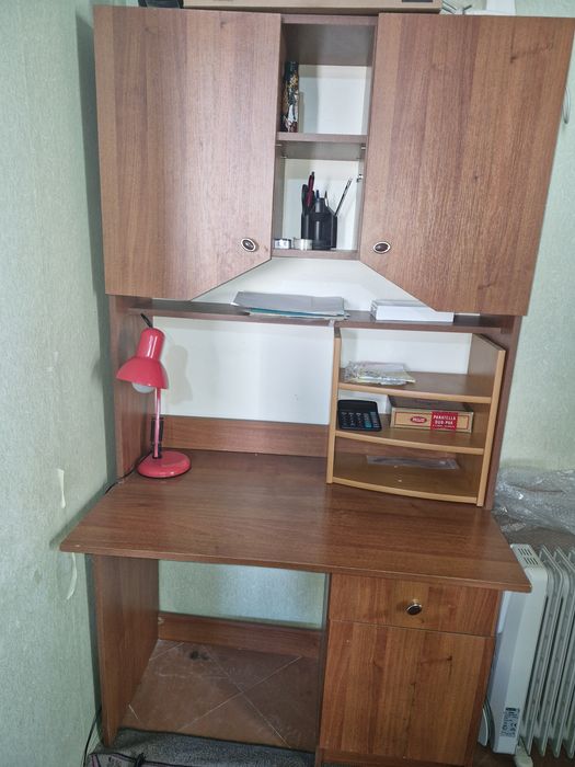 Продам меблі та шафи