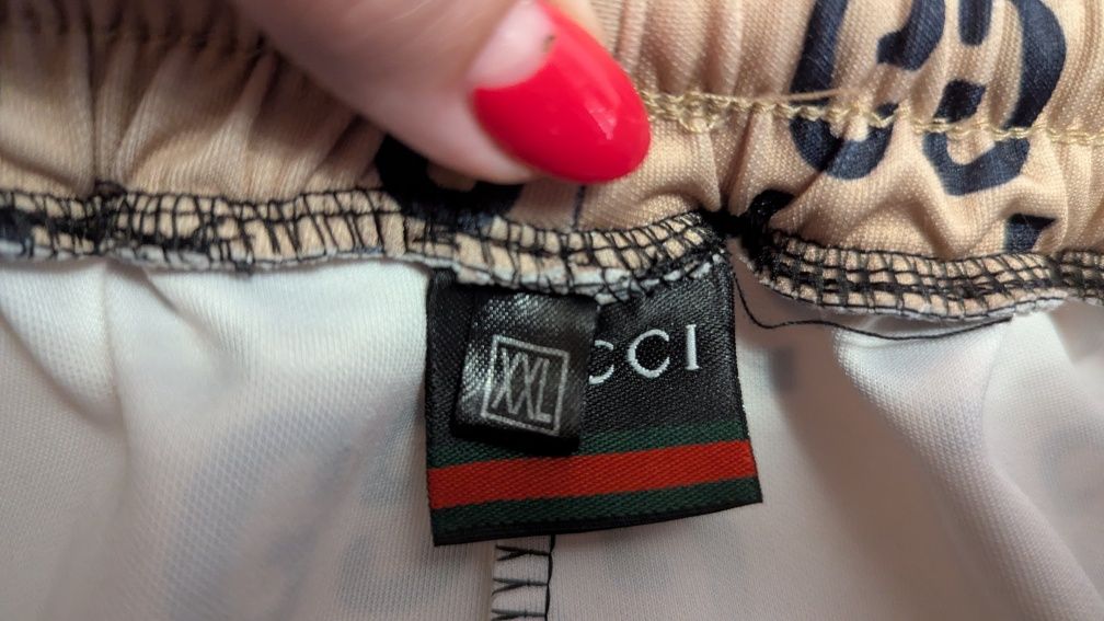 Суперові штани від фірми Gucci !