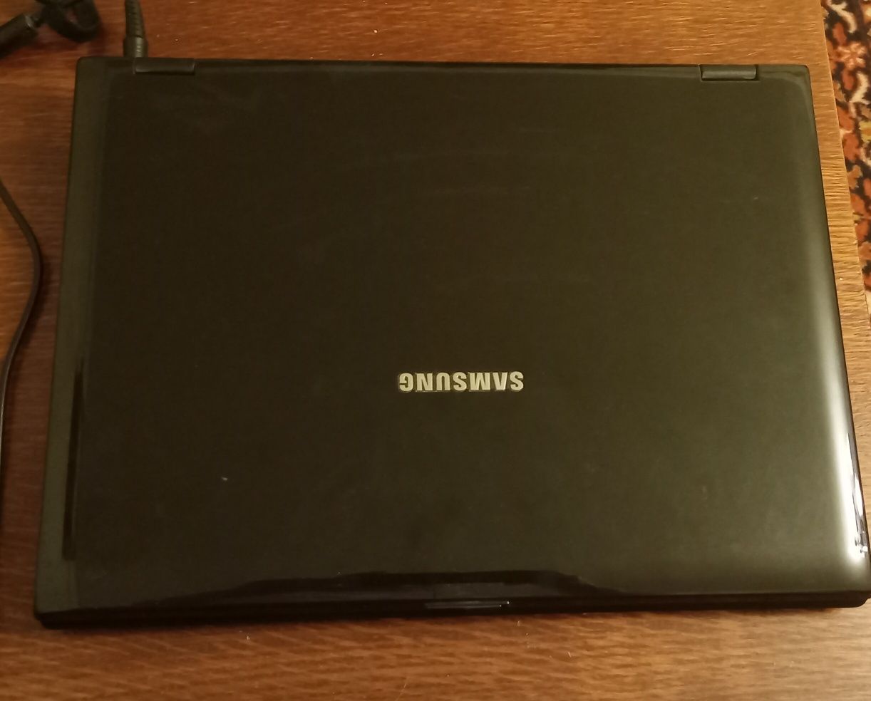 Ноутбук Samsung NP-R60Y