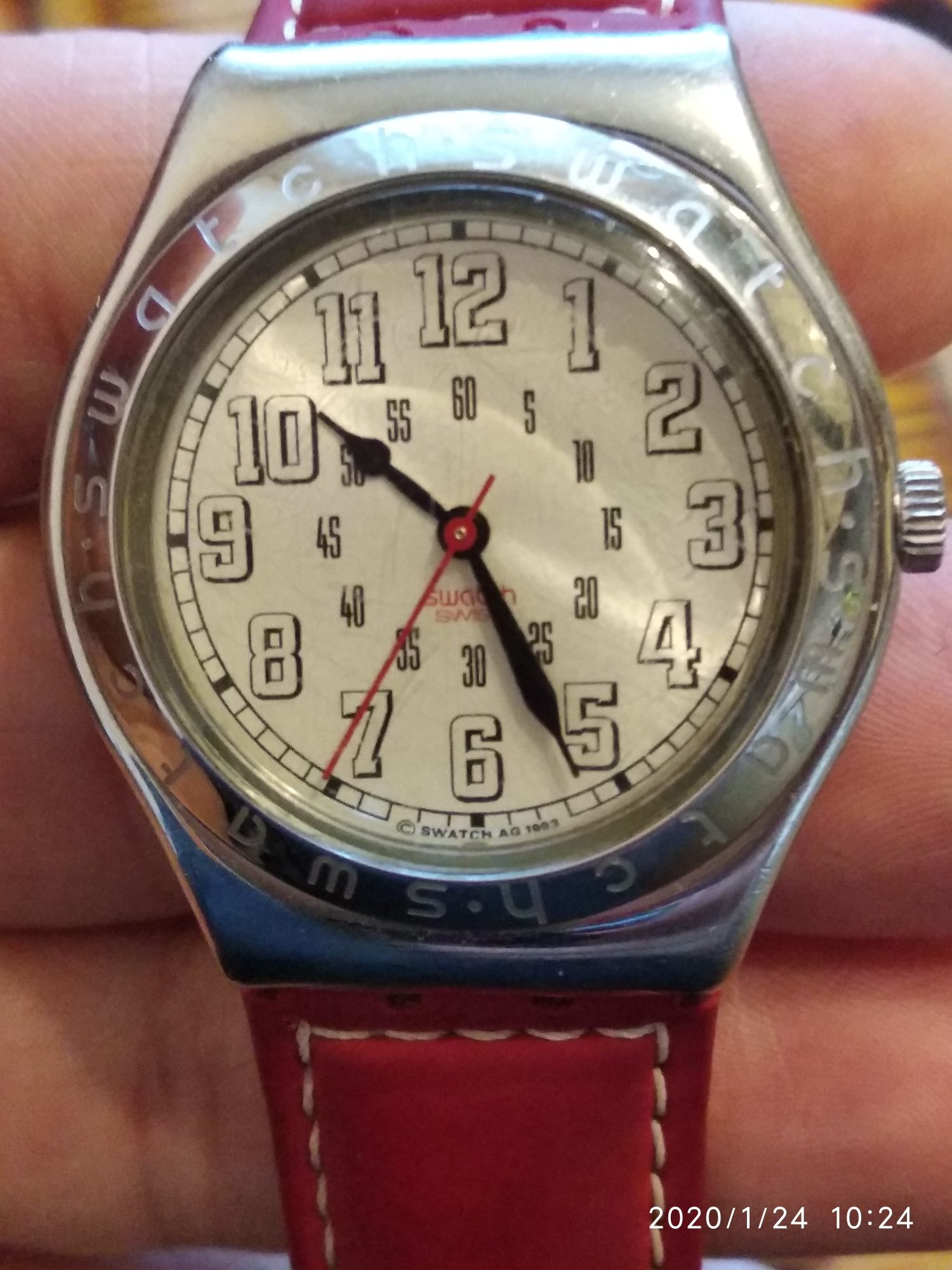 Часы женские Whatch red Amazon