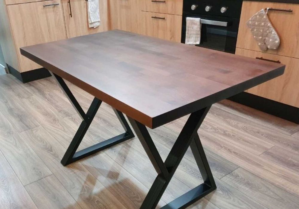 стіл обідний в стилі лофт з металевими ніжками