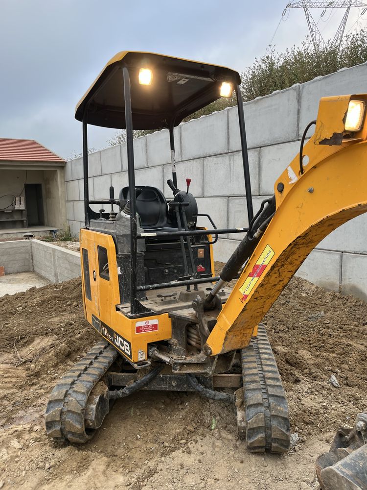 Mini giratoria escavadora jcb 1.6c ano 2020