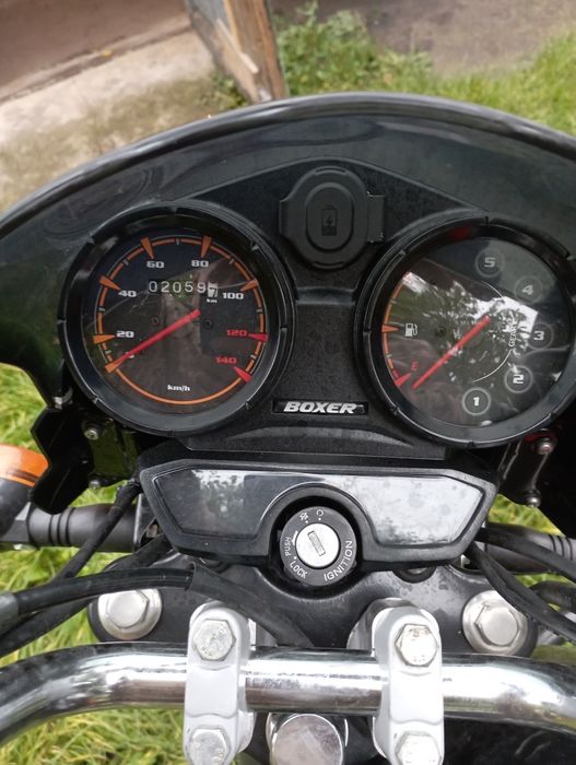 Мотоцикл -А BAJAJ  BOXER BM150