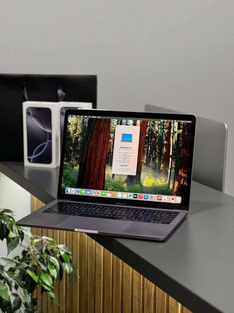 MacBook Pro 13 2019 Space Gray