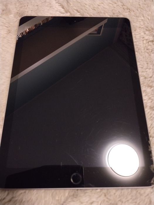 iPad (6 generacja) wifi 32 gb