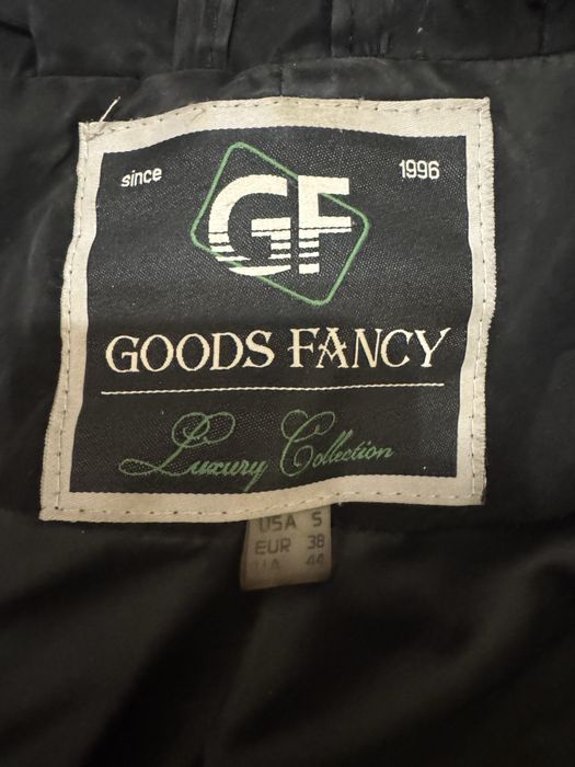 Зимний пуховик ( женский ) б/у