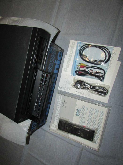 Коробочный Panasonic NV-J35 EE! Супервинтаж 1980х. Made in Japan!