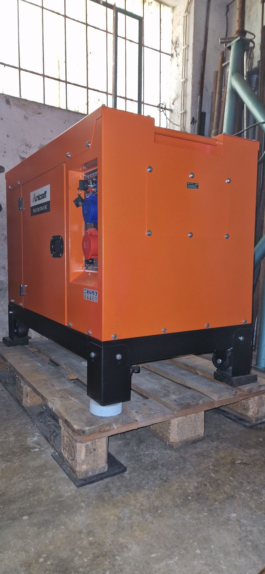 Gerador 12,8KVA novo
