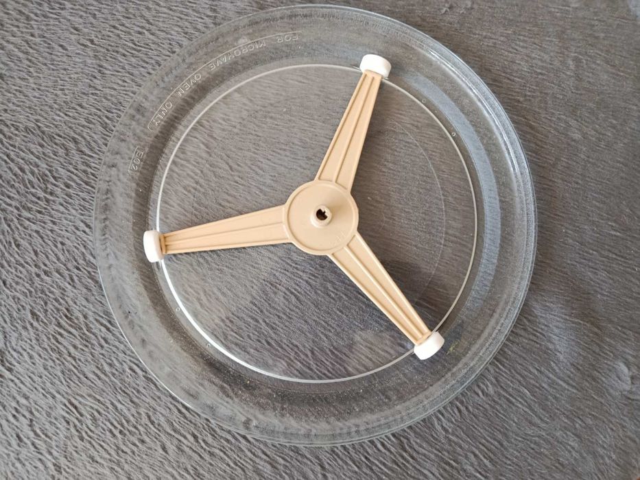 Тарілка від мікрохвильовки з ролером