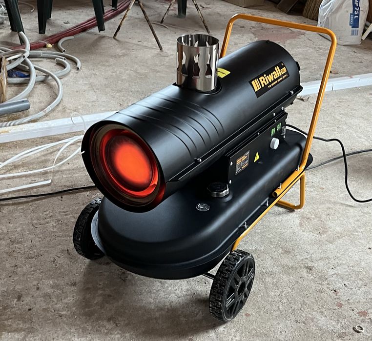 Nagrzewnica olejowa bezzapachowa z termostatem i odprowadzeniem spalin