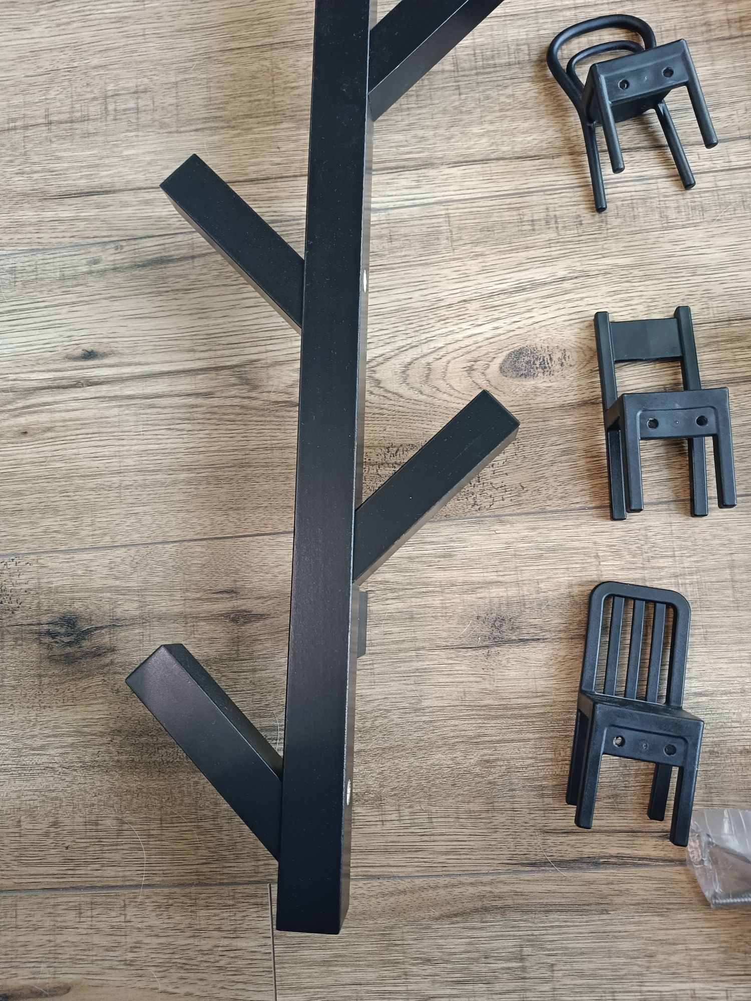 Tjusig wieszak Ikea czarny