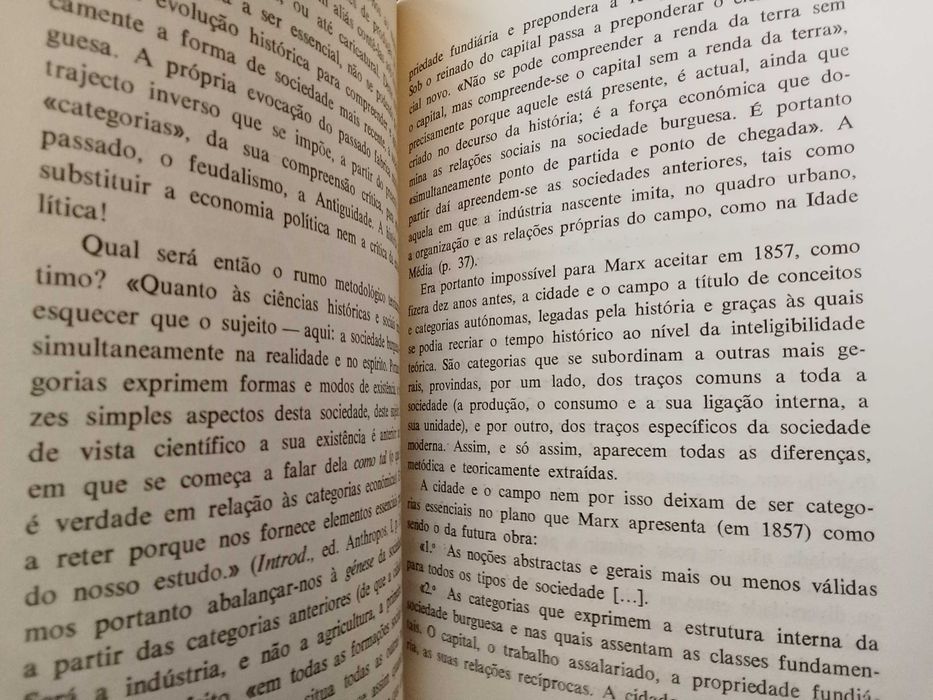 Henri Lefebvre - O Pensamento Marxista e a Cidade
