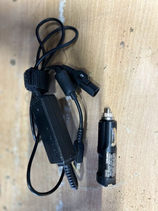 Lenovo ładowarka samochodowa do laptopa