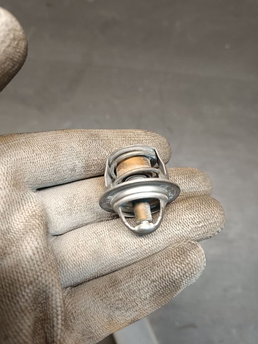 Termostat wody płynu części Yamaha 125 DT R RE X TDR TZR KTM Sachs ZX