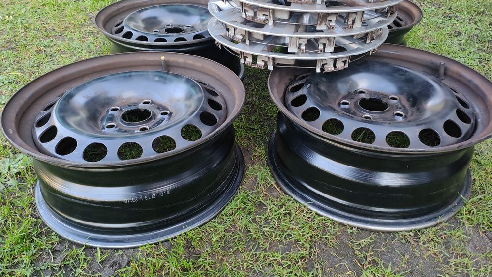 Oryginalne felgi stalowe 16 vw