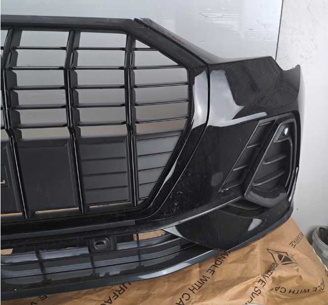Бампер передній Audi Q3 83A S-line Black