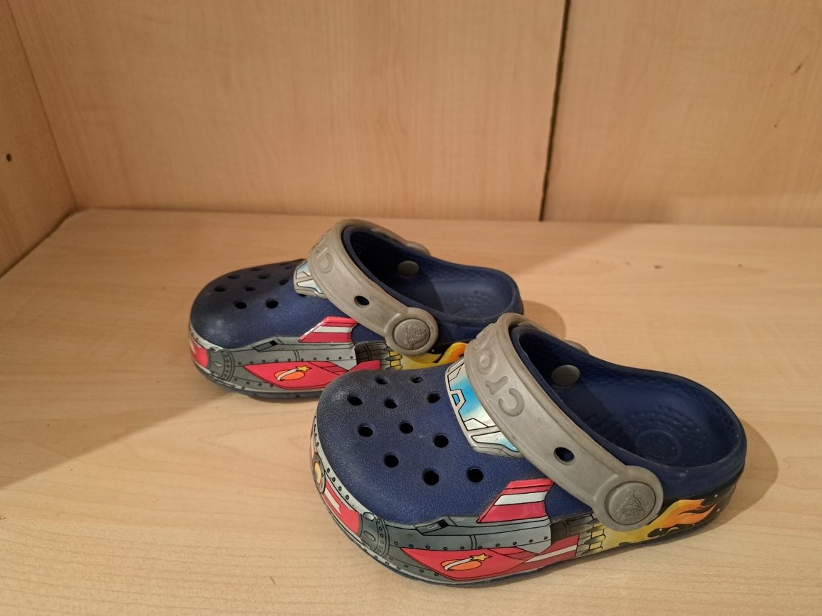 Oryginalne crocsy dziecięce ŚWIECIĄCE rozmiar 7