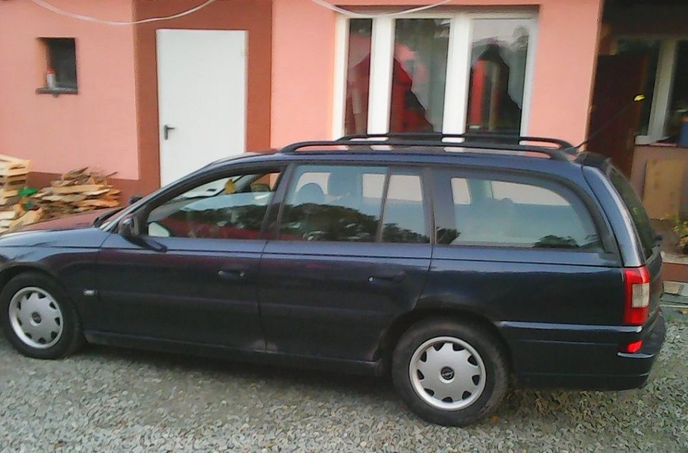 Opel Omega B FL C Kombi Tył Zderzak Z20H Lampy Odblaski PDC 2,2 DTI