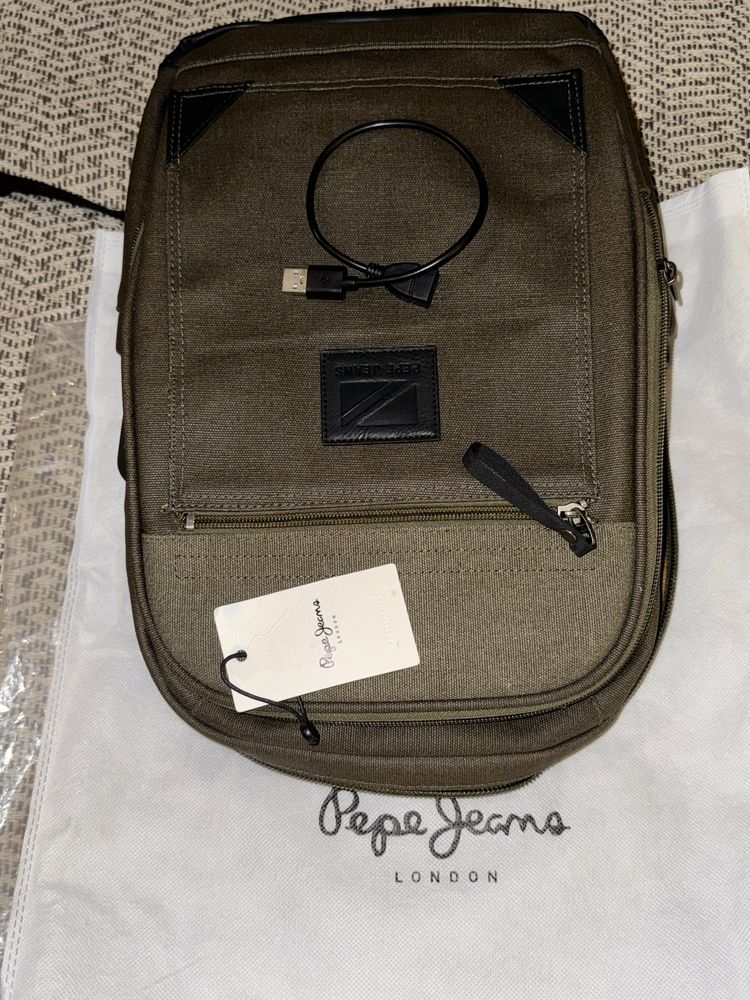 Mochila para Portátil 13.3” Pepe Jeans BARKSTON Castanha